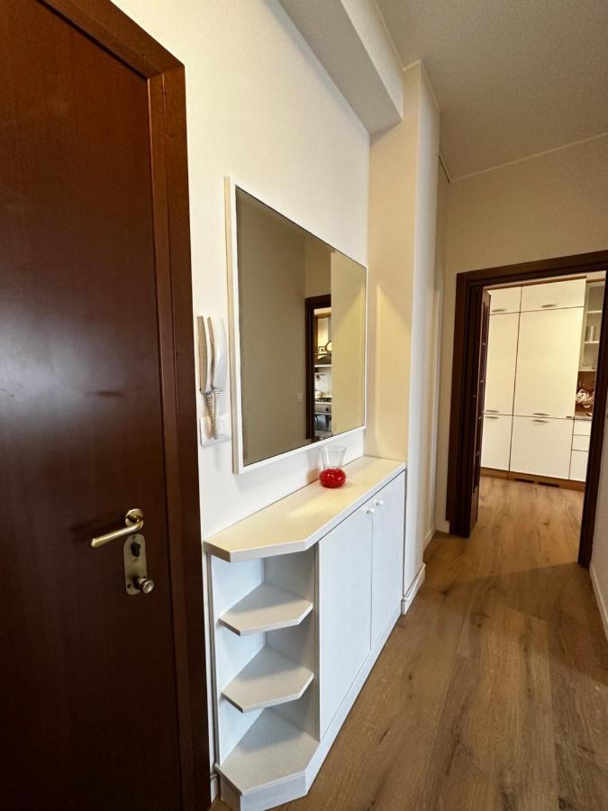 Casa Nela Apartment Милано Екстериор снимка