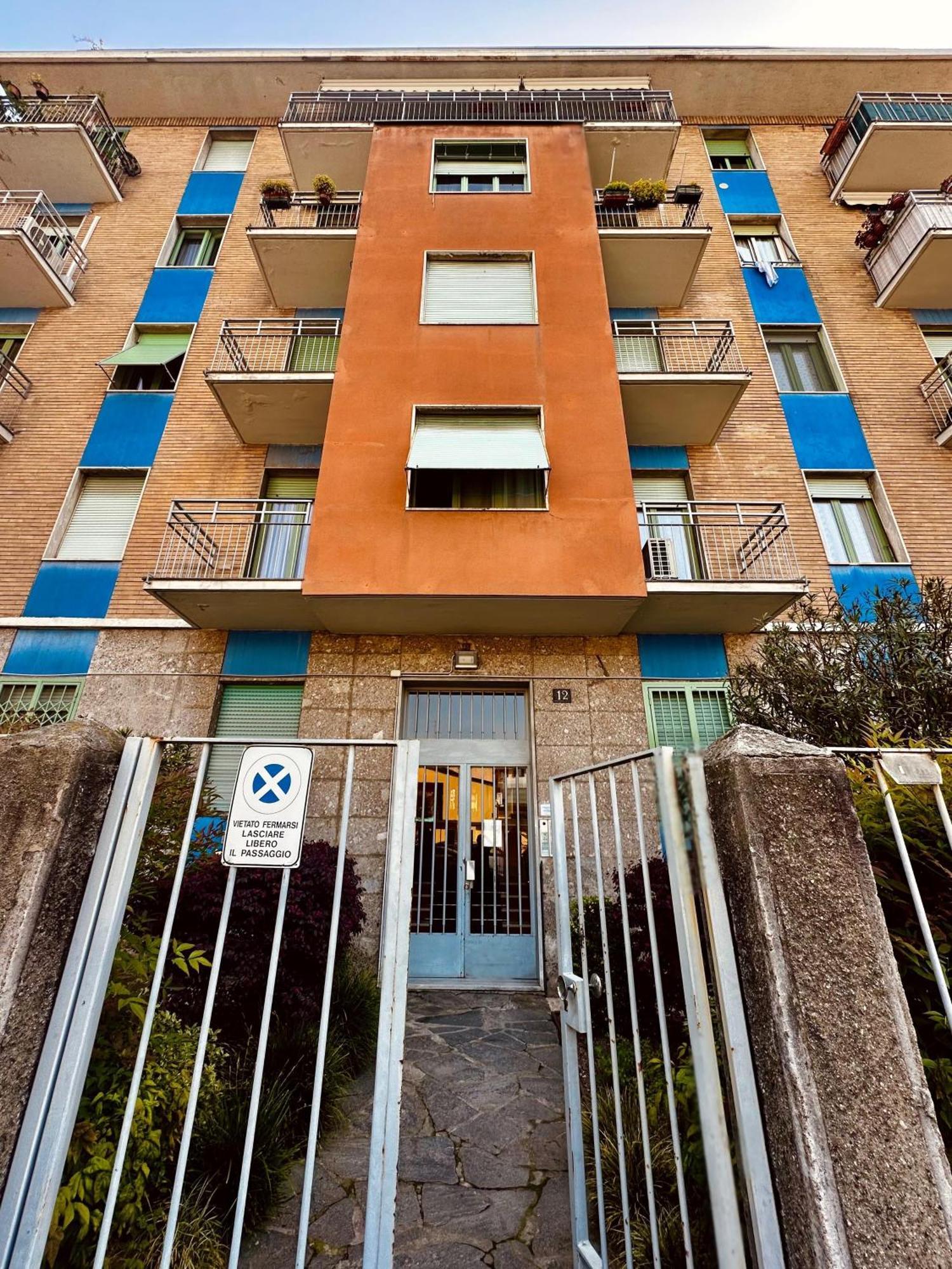 Casa Nela Apartment Милано Екстериор снимка